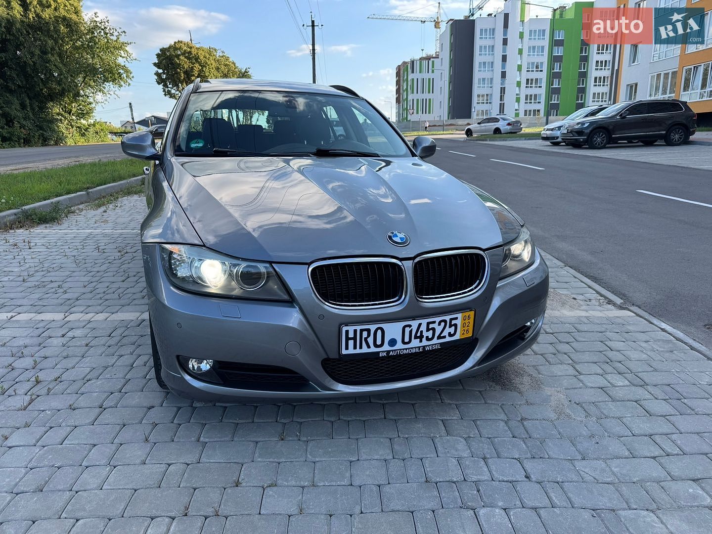 BMW 3 Series 2010 VIN WBAUS91020A189613 фото оголошення 4 з 41