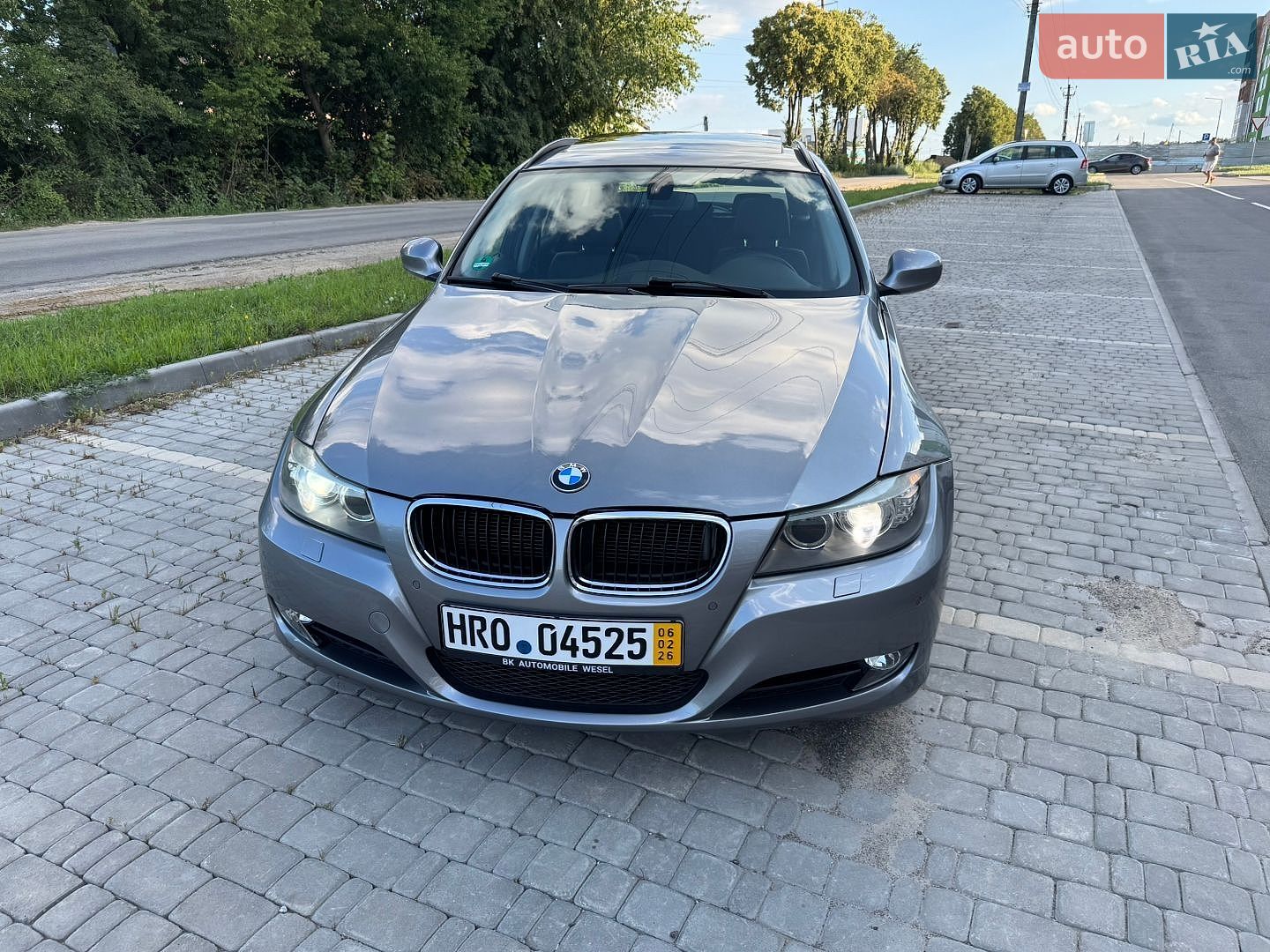 BMW 3 Series 2010 VIN WBAUS91020A189613 фото оголошення 3 з 41