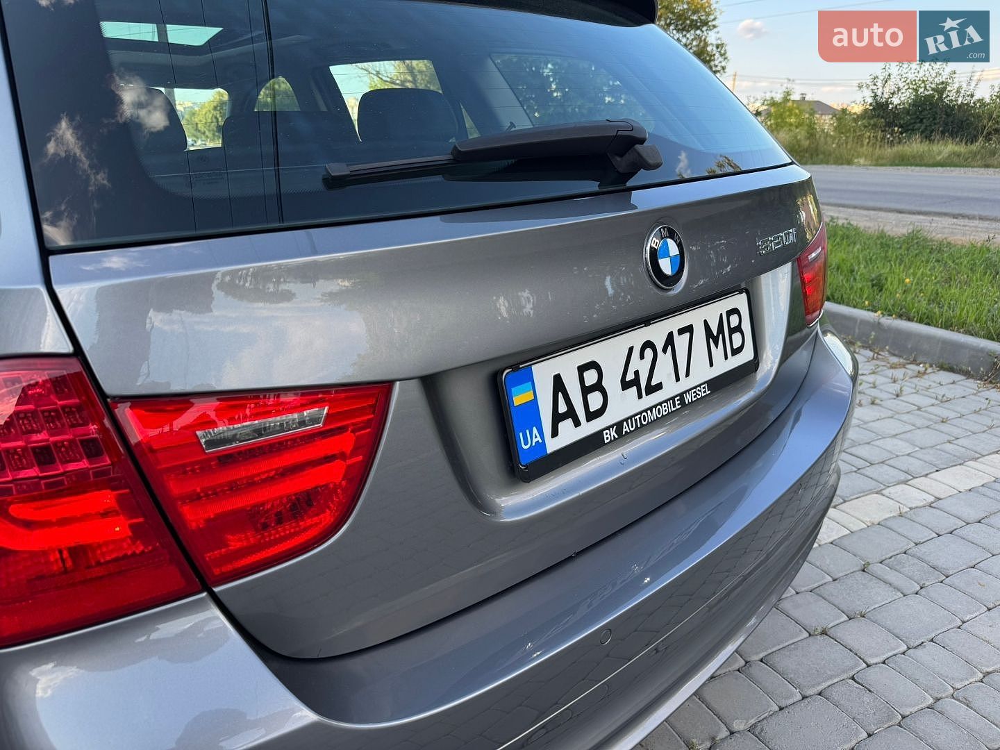 BMW 3 Series 2010 VIN WBAUS91020A189613 фото оголошення 13 з 41