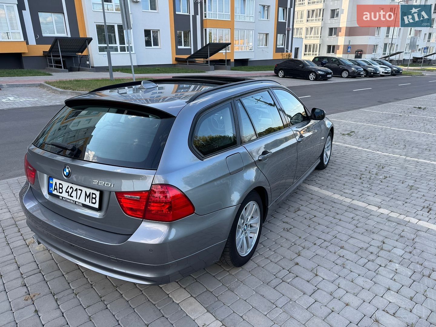 BMW 3 Series 2010 VIN WBAUS91020A189613 фото оголошення 15 з 41