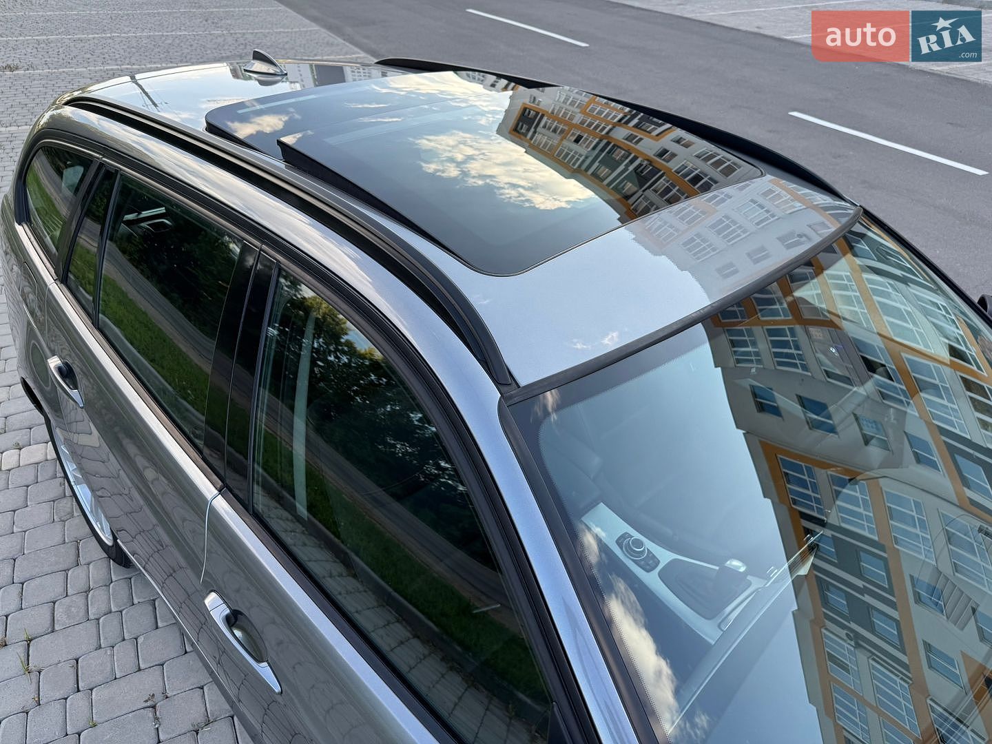 BMW 3 Series 2010 VIN WBAUS91020A189613 фото оголошення 16 з 41