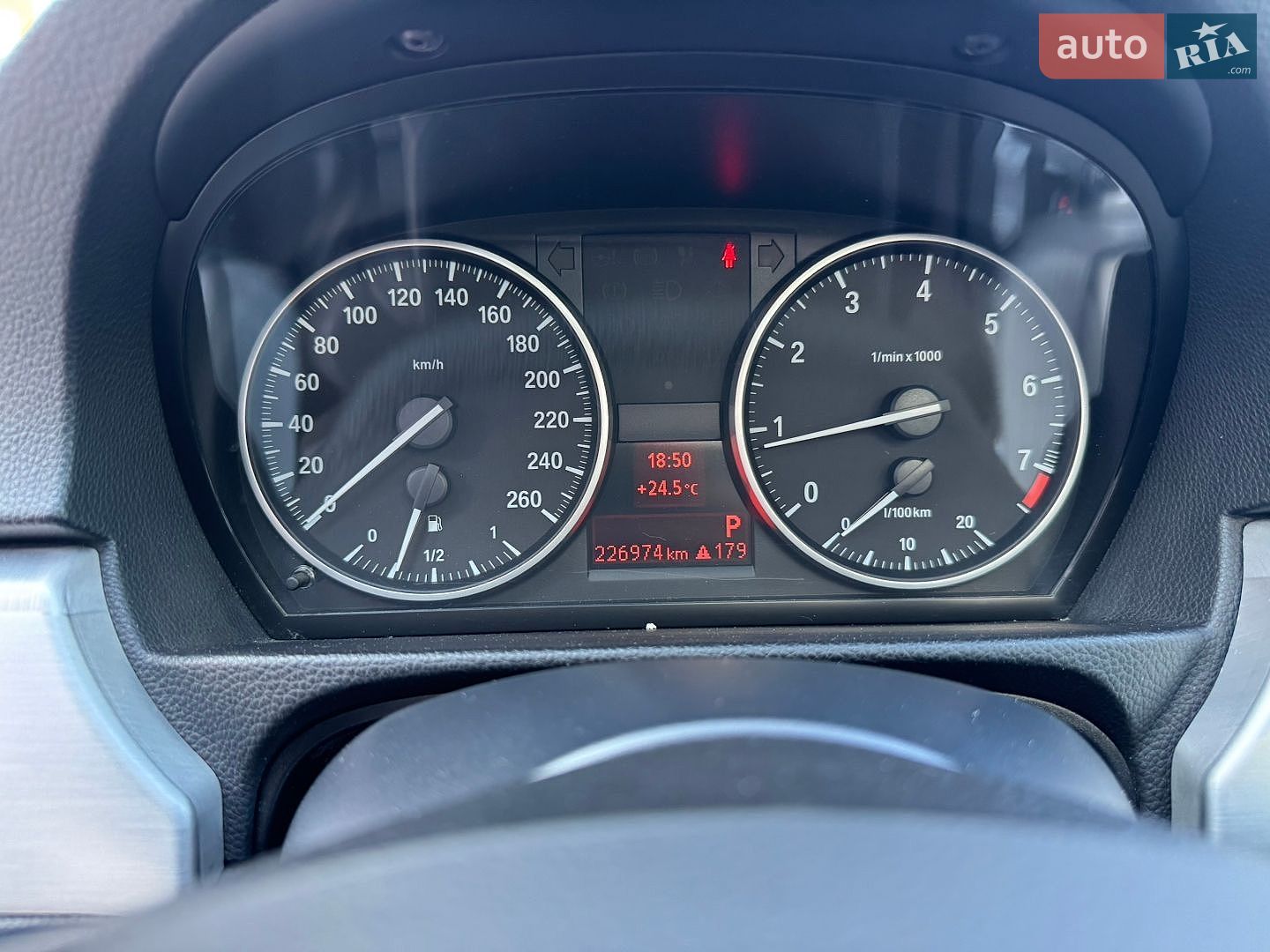 BMW 3 Series 2010 VIN WBAUS91020A189613 фото оголошення 23 з 41