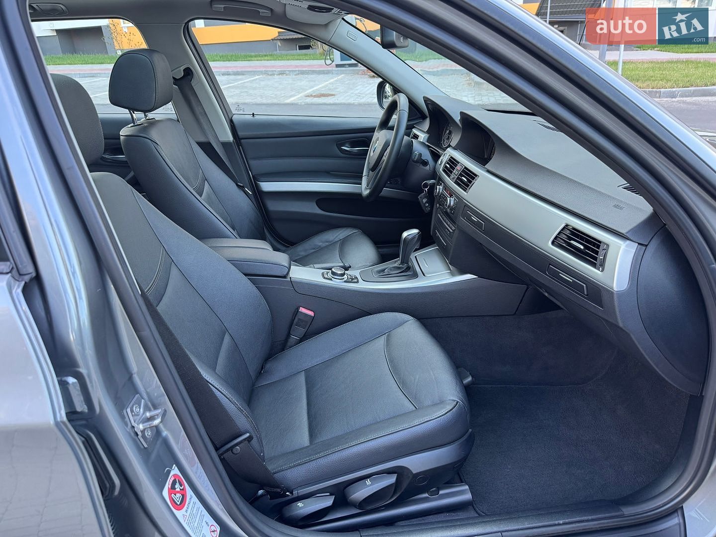 BMW 3 Series 2010 VIN WBAUS91020A189613 фото оголошення 27 з 41