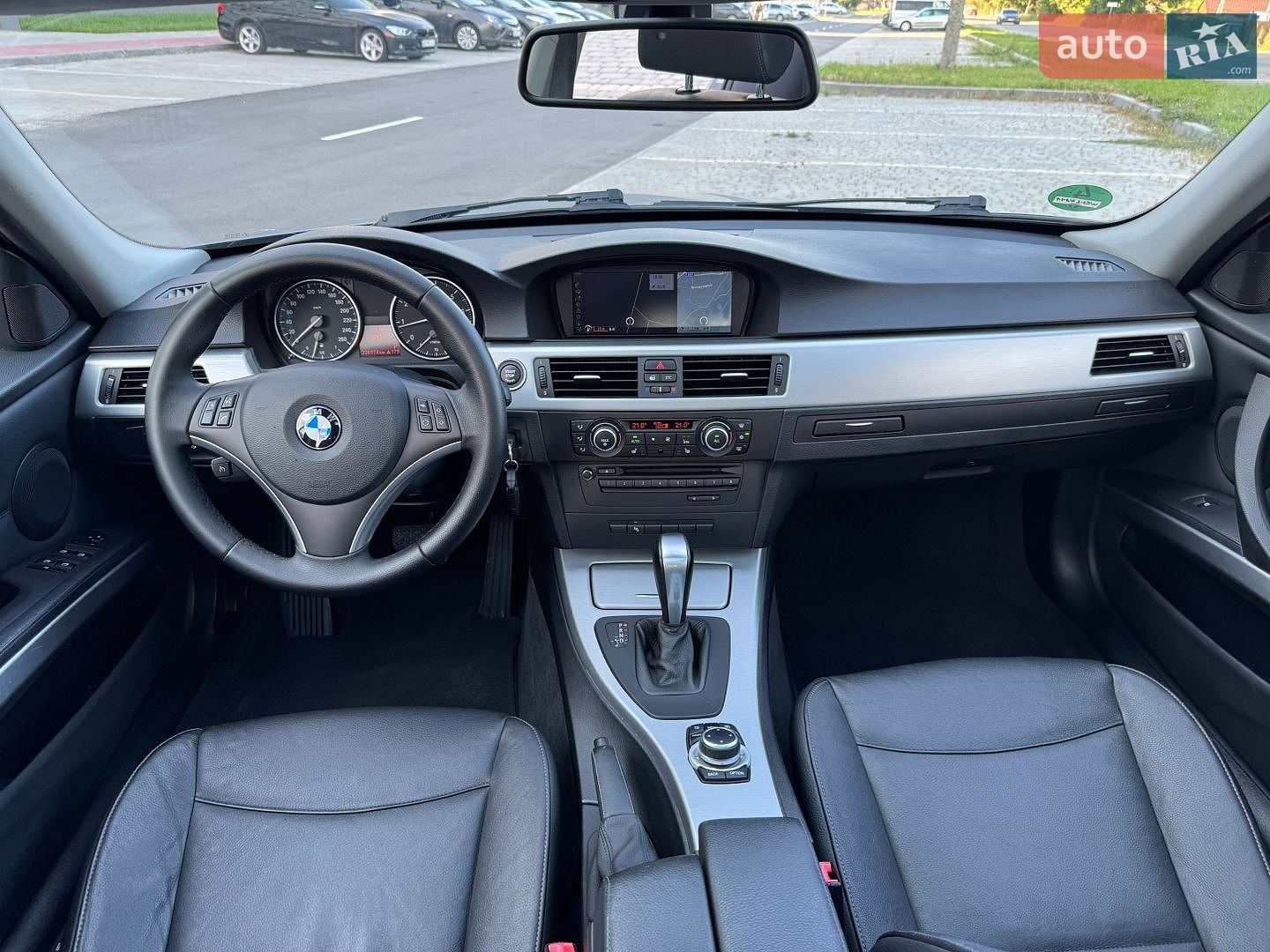 BMW 3 Series 2010 VIN WBAUS91020A189613 фото оголошення 29 з 41