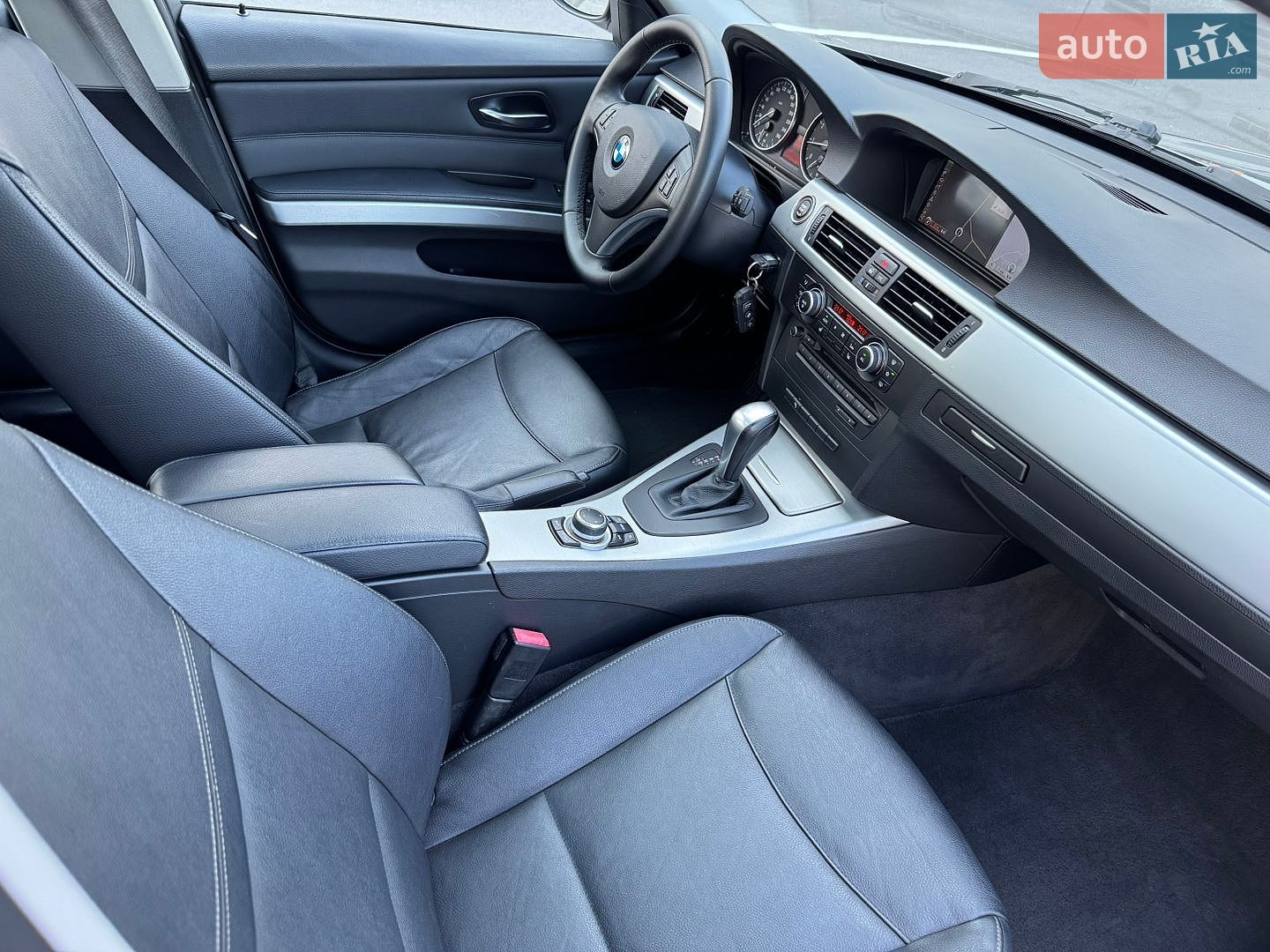 BMW 3 Series 2010 VIN WBAUS91020A189613 фото оголошення 26 з 41