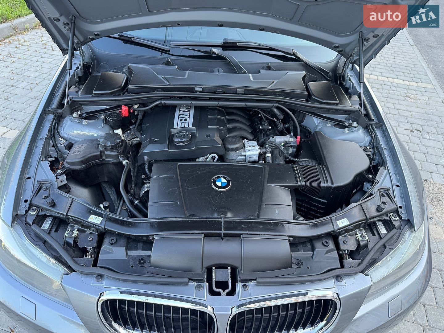 BMW 3 Series 2010 VIN WBAUS91020A189613 фото оголошення 36 з 41