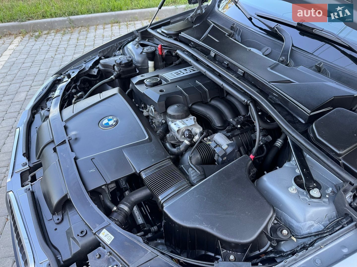 BMW 3 Series 2010 VIN WBAUS91020A189613 фото оголошення 37 з 41