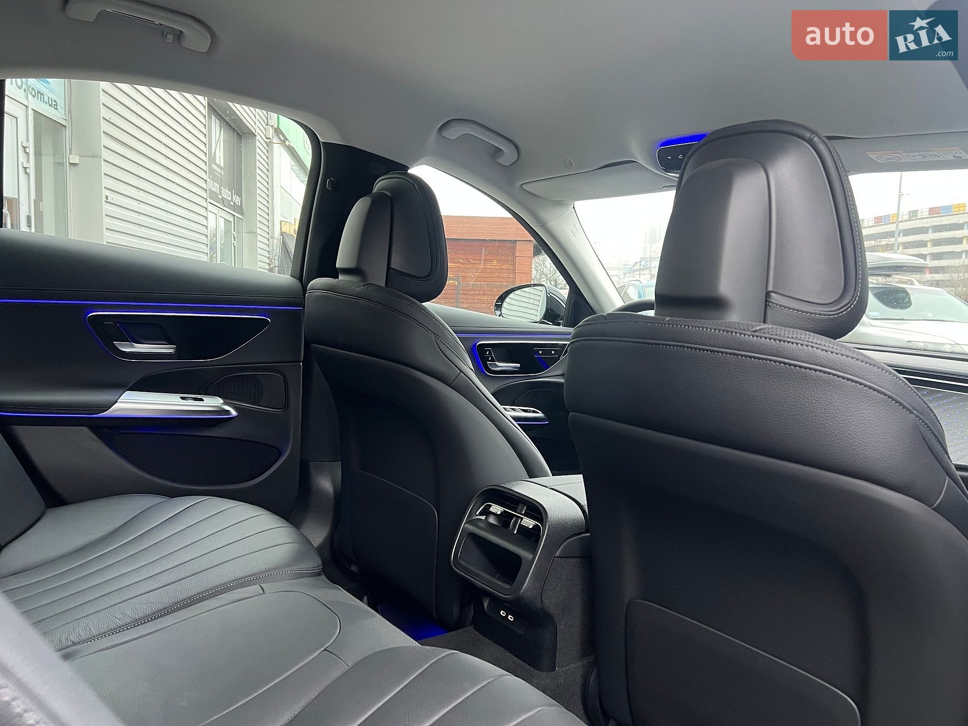 Mercedes-Benz E-Class 2024 VIN W1KLF0EB5RA054557 фото оголошення 28 з 43