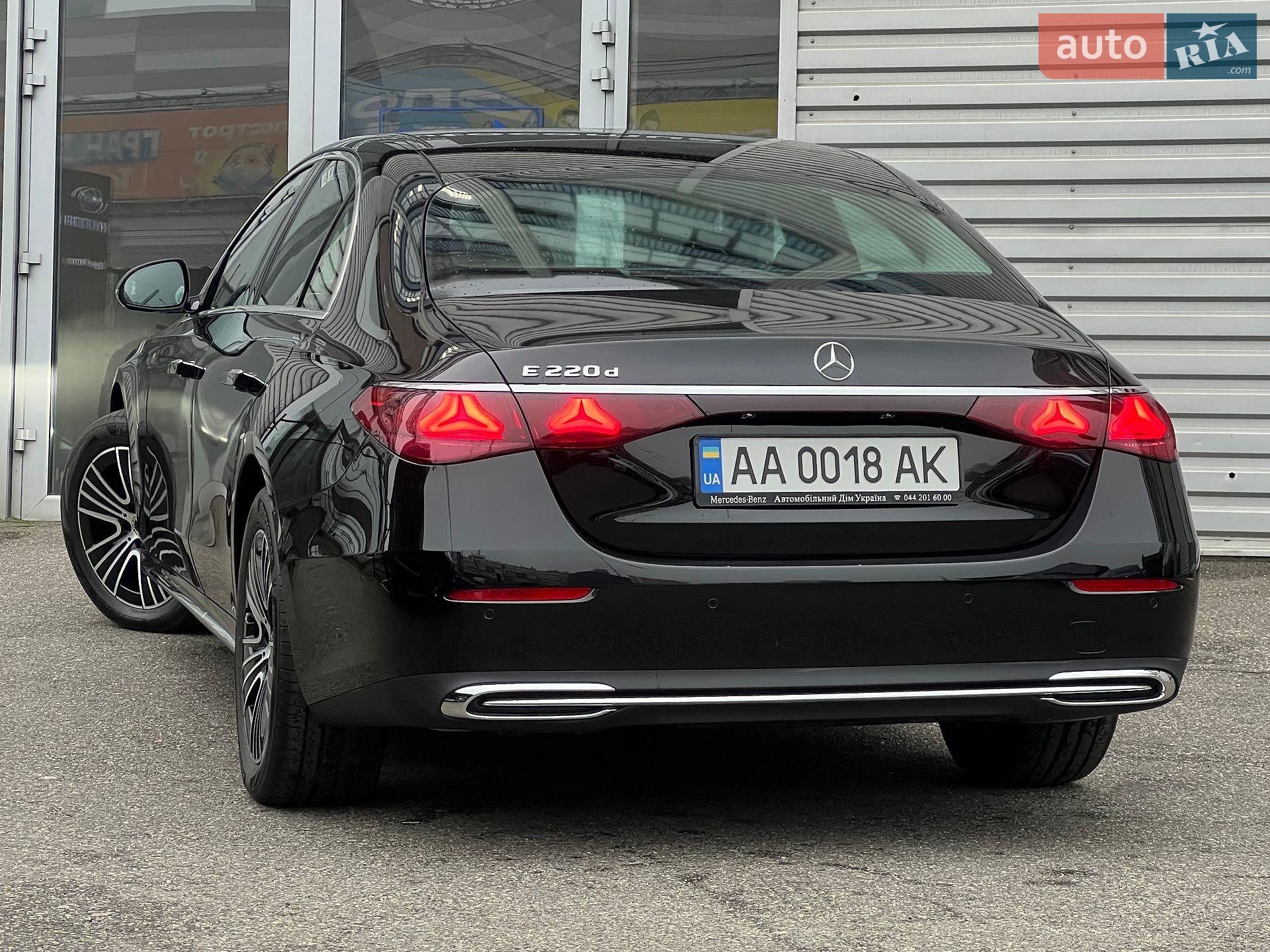 Mercedes-Benz E-Class 2024 VIN W1KLF0EB5RA054557 фото оголошення 8 з 43