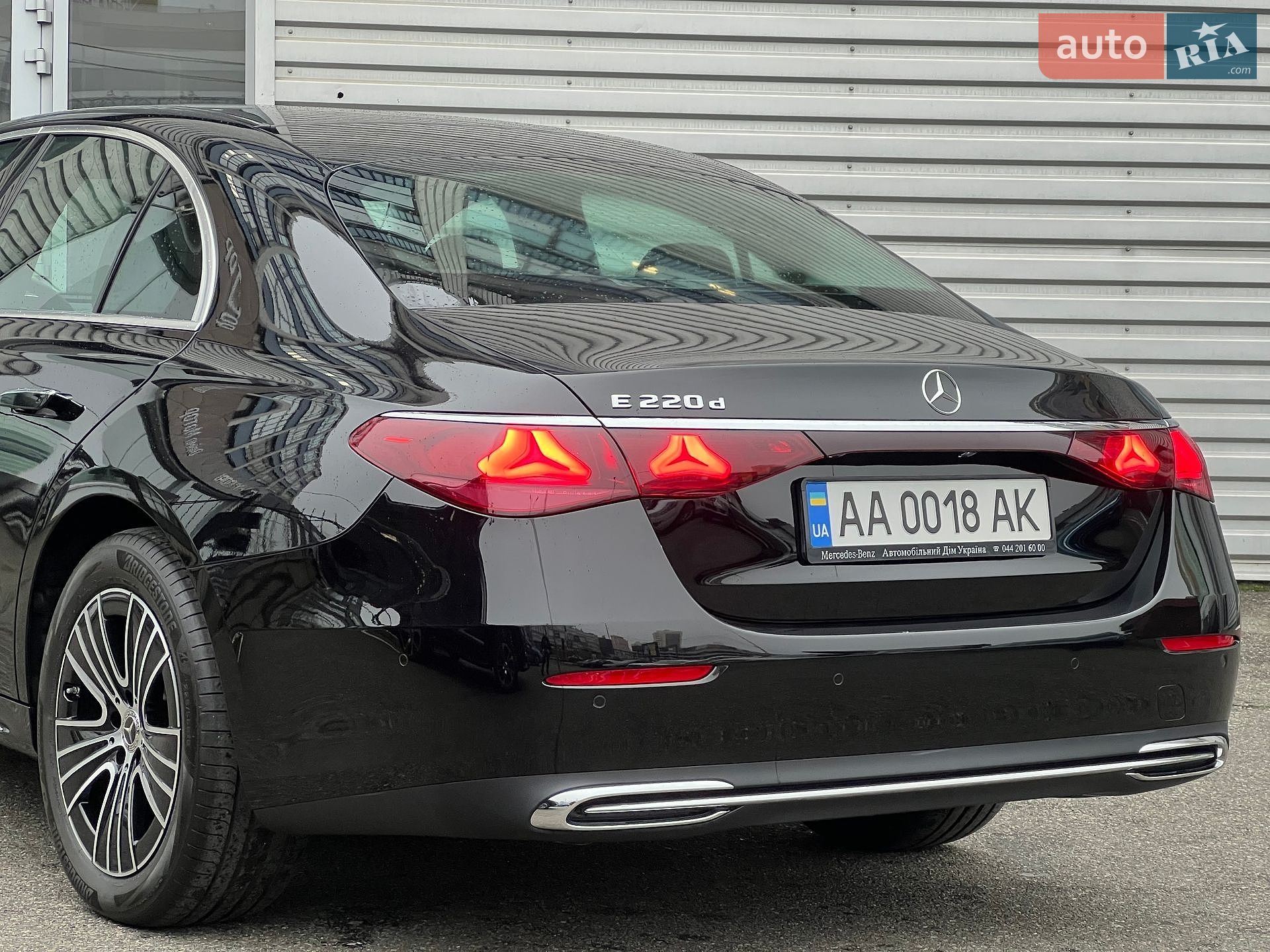 Mercedes-Benz E-Class 2024 VIN W1KLF0EB5RA054557 фото оголошення 11 з 43