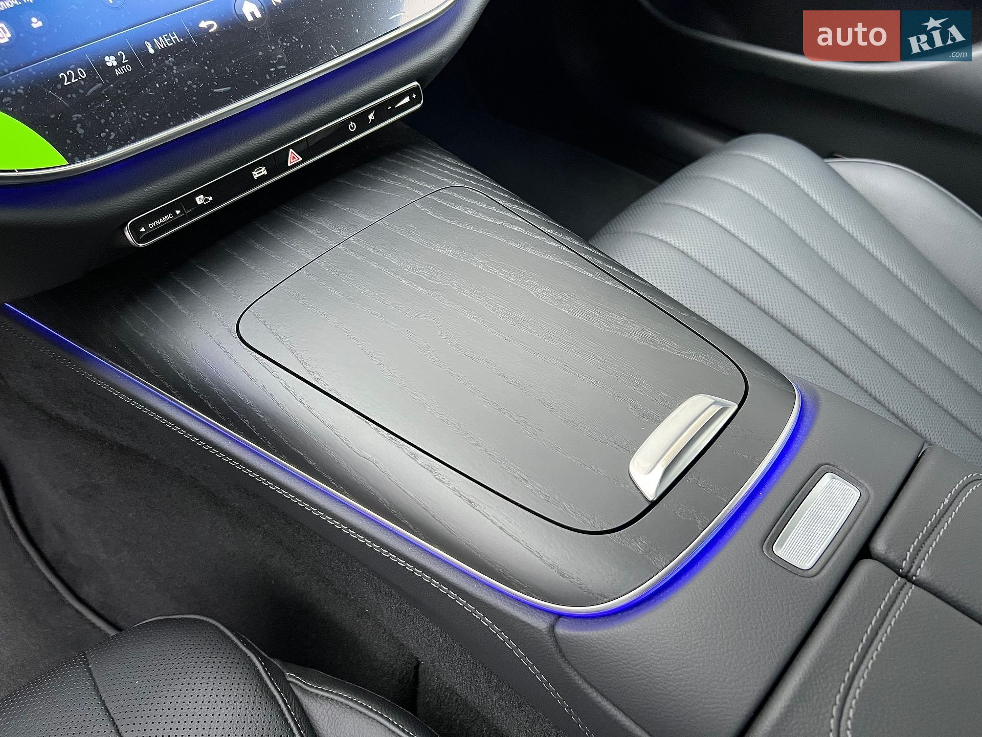 Mercedes-Benz E-Class 2024 VIN W1KLF0EB5RA054557 фото оголошення 18 з 43