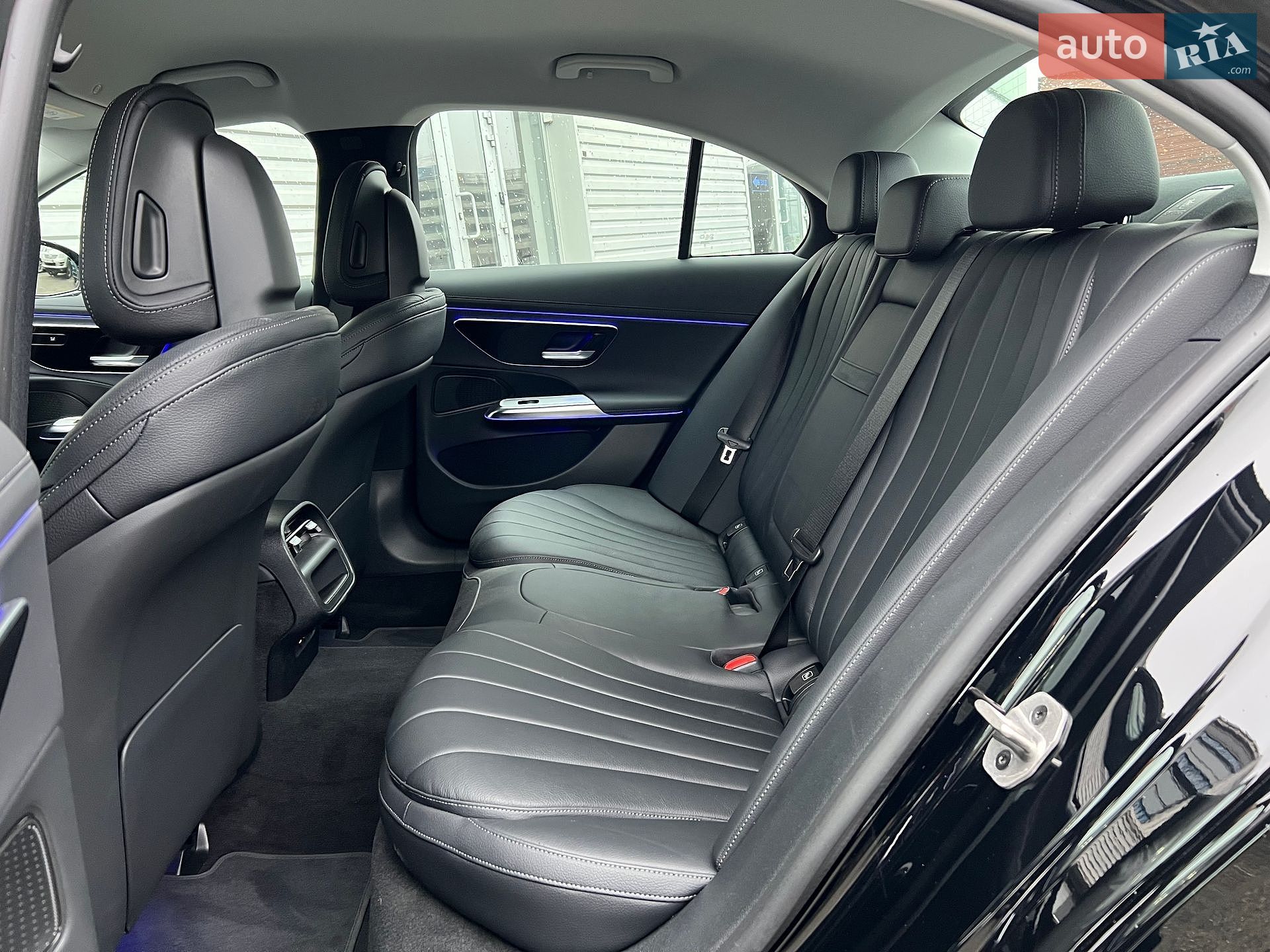 Mercedes-Benz E-Class 2024 VIN W1KLF0EB5RA054557 фото оголошення 22 з 43