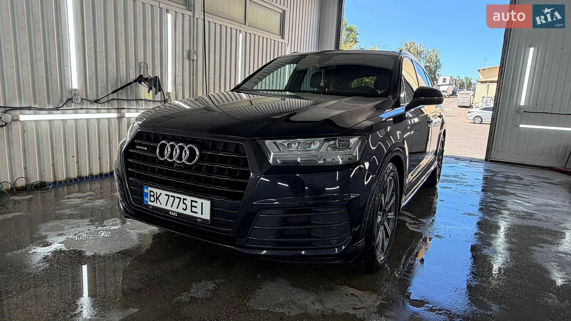 Audi Q7 2017 VIN WAUZZZ4M0HD054446 фото оголошення 3 з 82