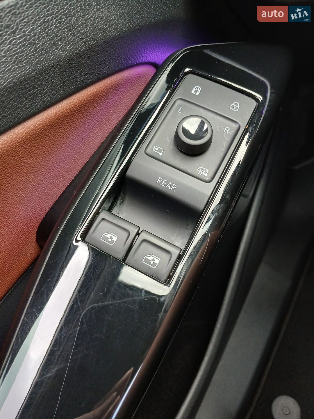 Volkswagen ID.4 2021 VIN WVGZZZE2ZNP007962 фото оголошення 8 з 34