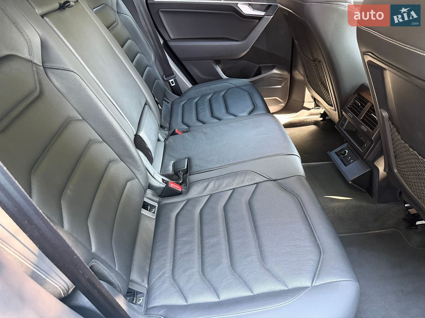 Volkswagen Touareg 2020 VIN WVGZZZCRZMD001483 фото оголошення 9 з 22