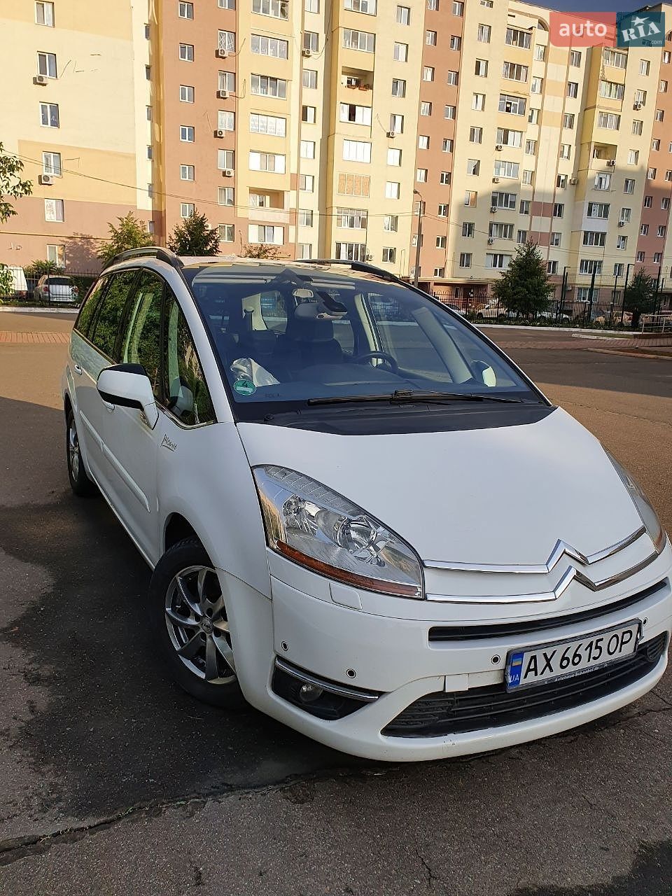 Citroen C4 Picasso 2010 VIN VF7UARHE8AJ771486 фото оголошення 4 з 33