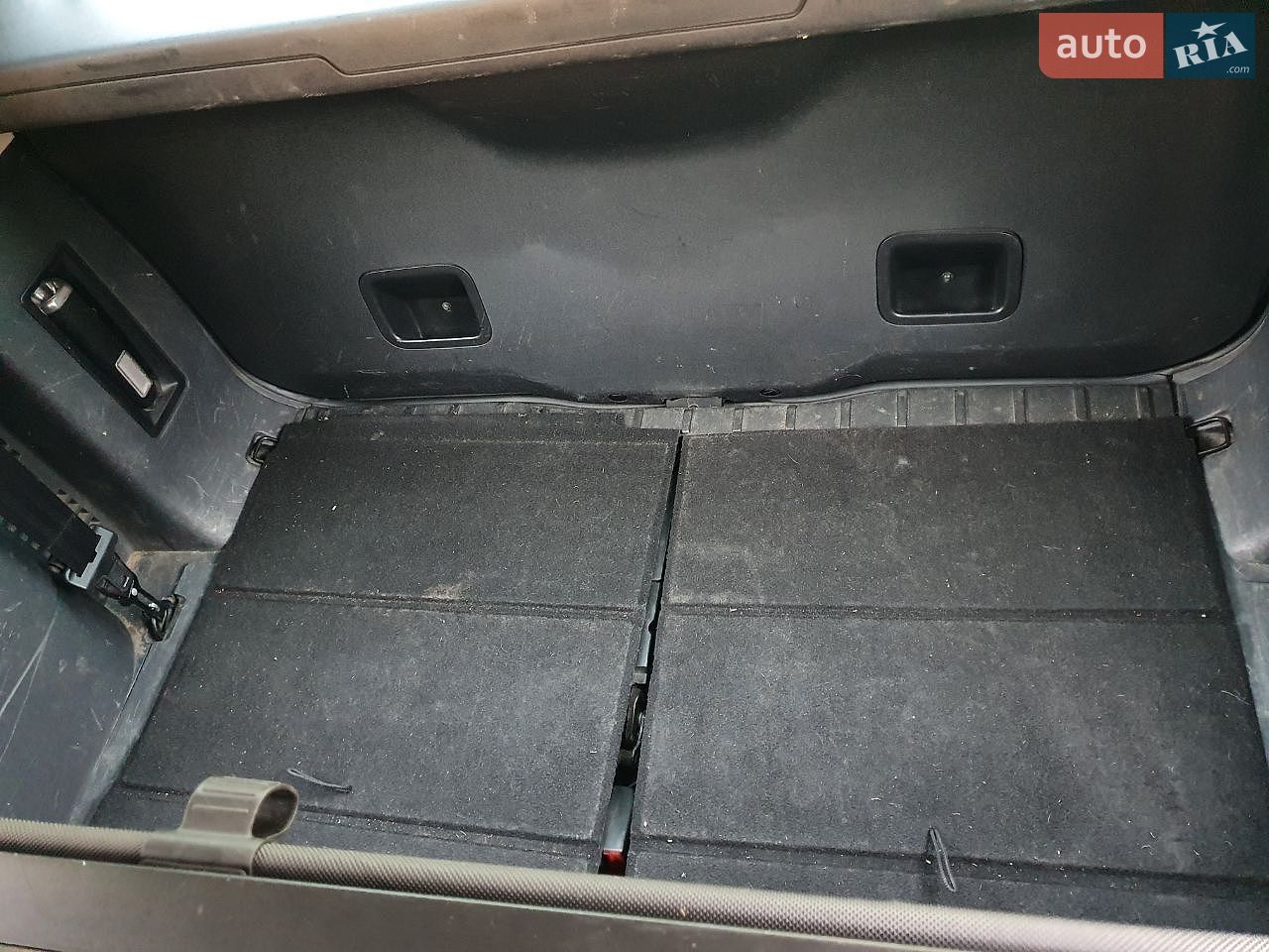 Citroen C4 Picasso 2010 VIN VF7UARHE8AJ771486 фото оголошення 23 з 33