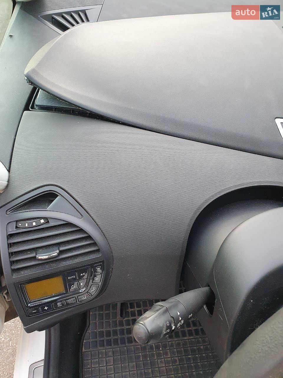Citroen C4 Picasso 2010 VIN VF7UARHE8AJ771486 фото оголошення 29 з 33