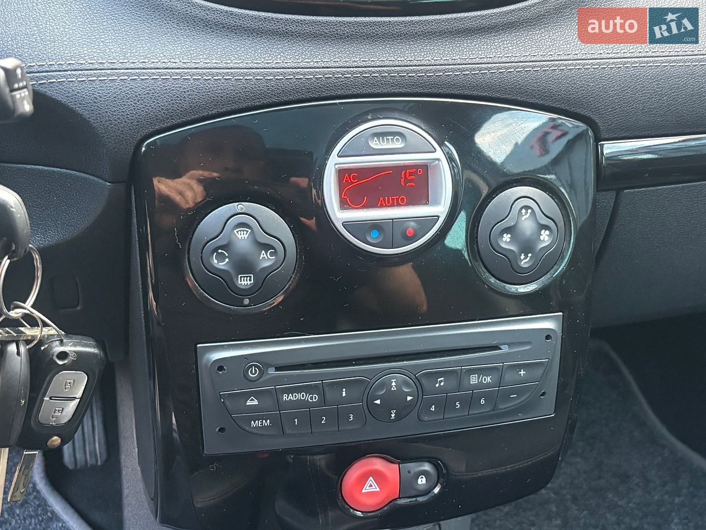 Renault Clio 2011 VIN VF1KRCS0H45782711 фото оголошення 32 з 56
