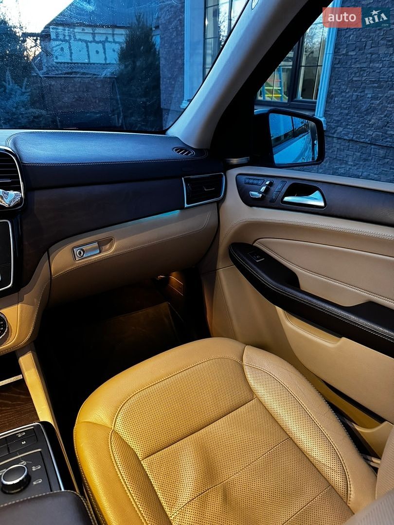 Mercedes-Benz GLS-Class 2018 VIN WDC1668241B202240 фото оголошення 11 з 25