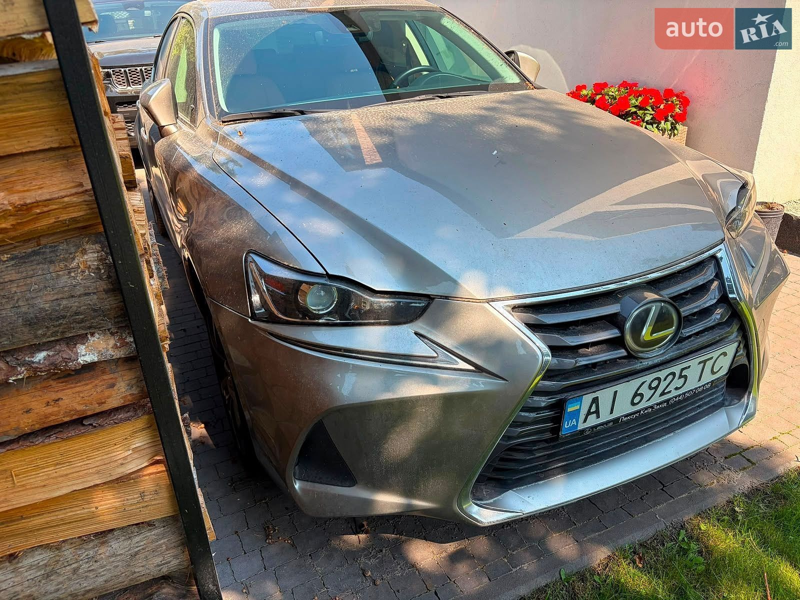 Lexus IS 2017 VIN JTHCM1D29H5024197 фото оголошення 3 з 10