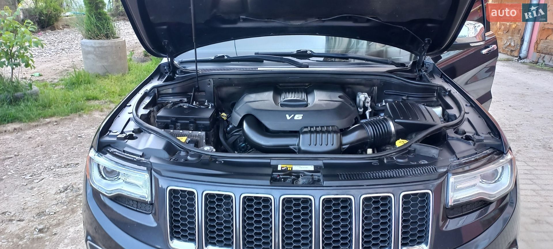 Jeep Grand Cherokee 2014 VIN 1C4RJECG9FC646803 фото оголошення 7 з 31