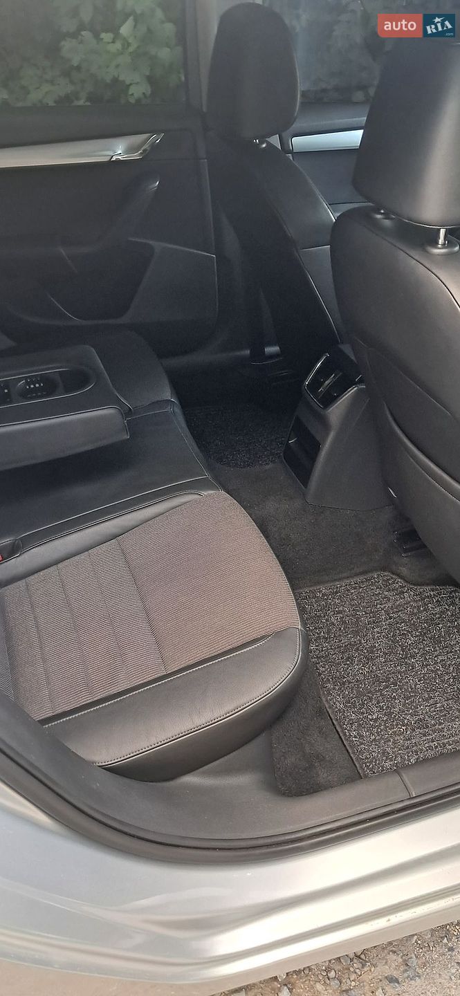 Skoda Octavia 2014 VIN TMBJJ7NE7E0203473 фото оголошення 6 з 19