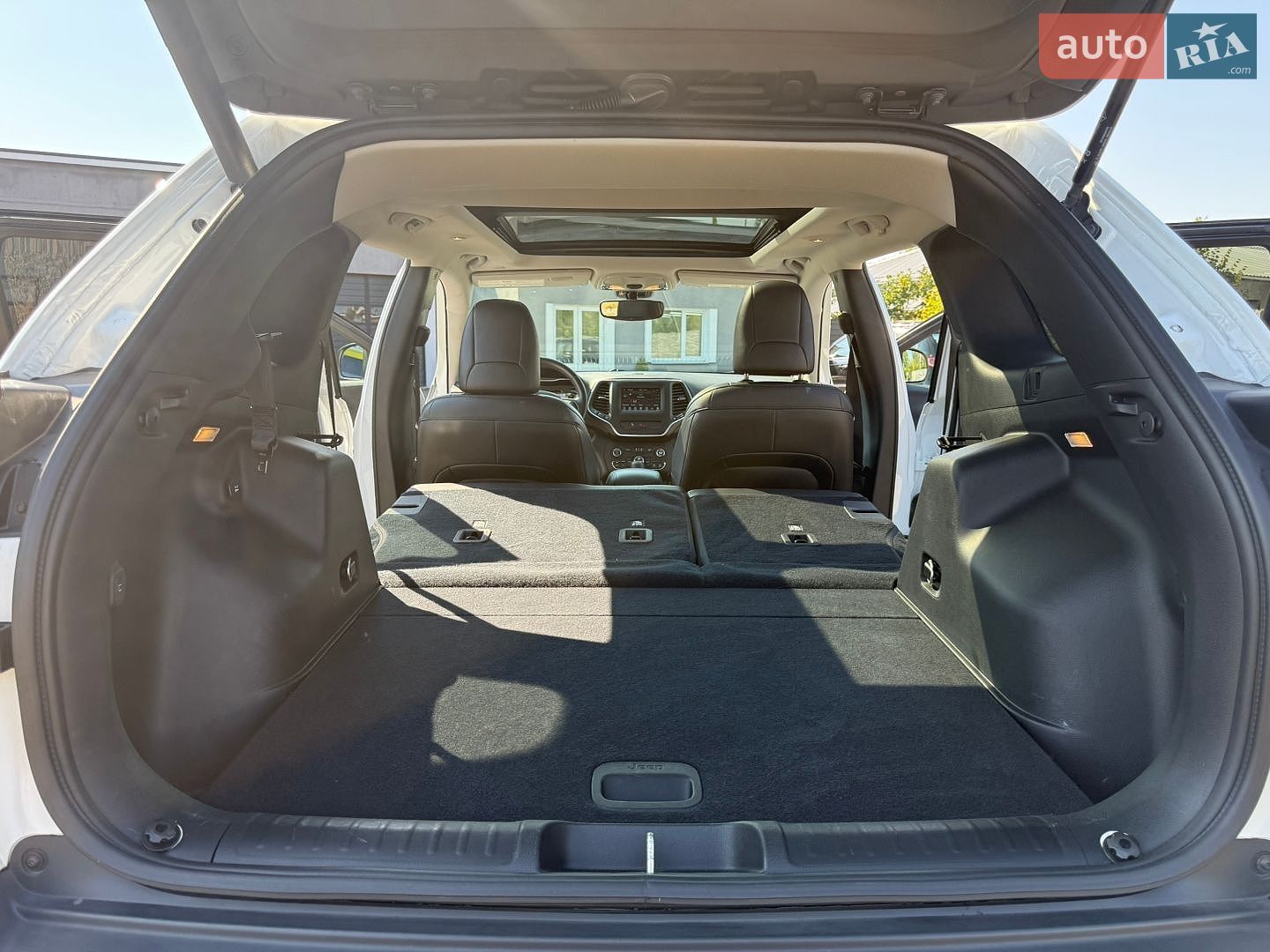 Jeep Cherokee 2019 VIN 1C4PJMLB0LD564034 фото оголошення 15 з 17