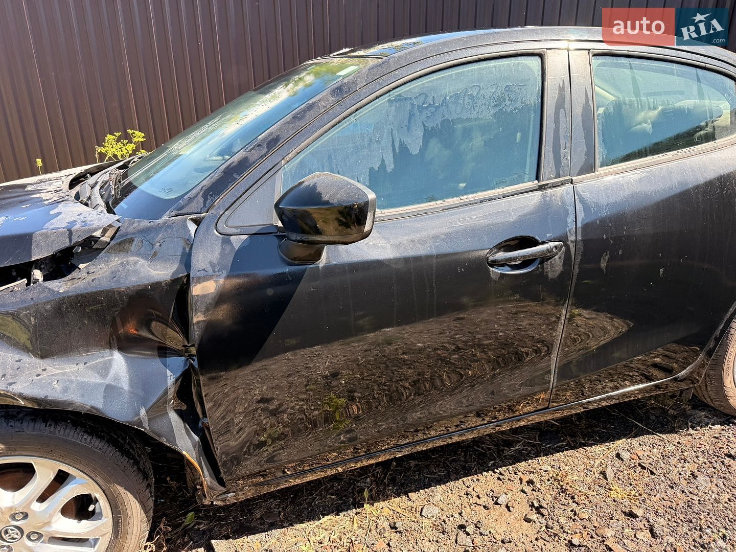 Toyota Yaris 2018 VIN 3MYDLBYV4JY328874 фото оголошення 10 з 45