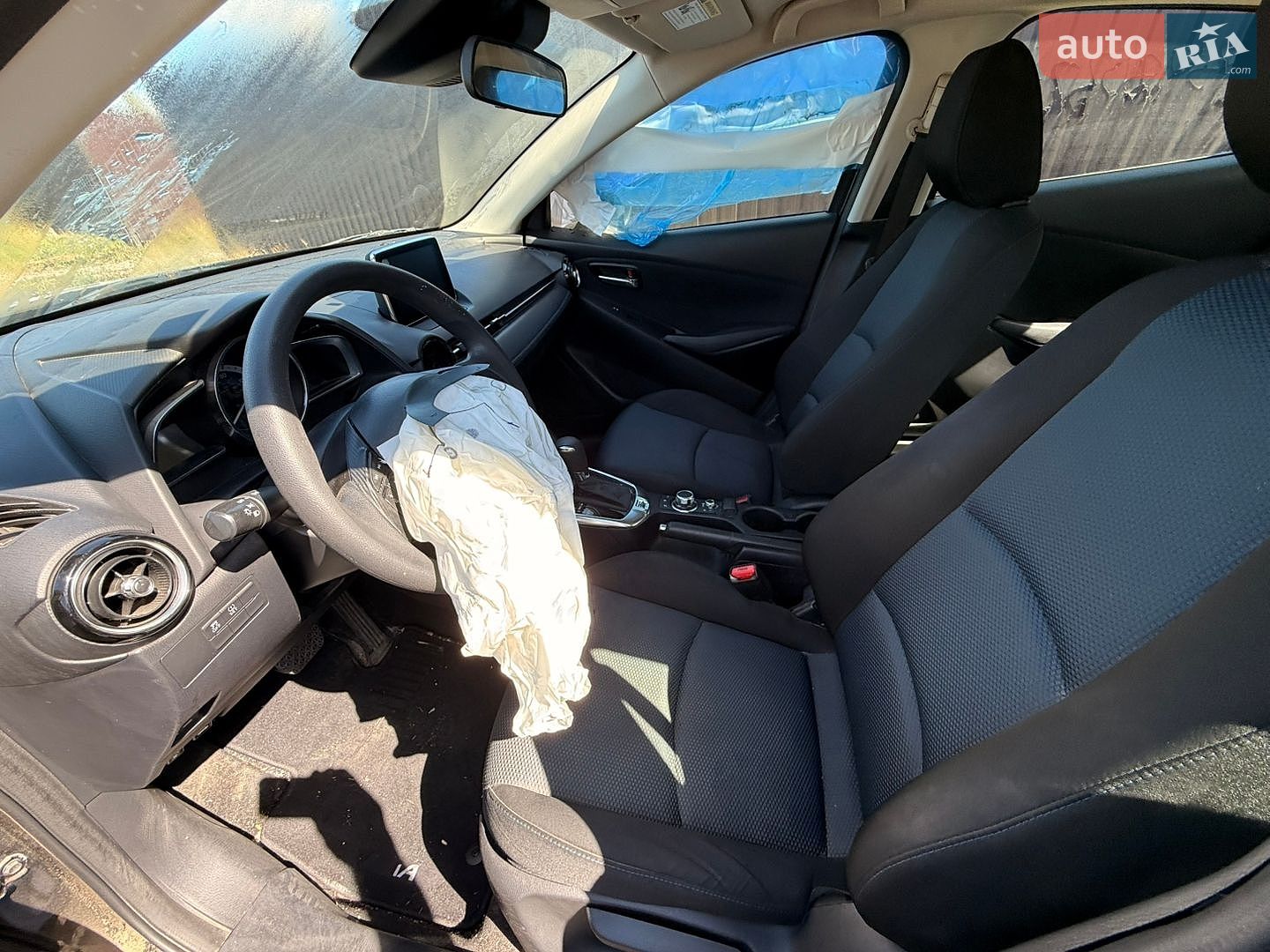Toyota Yaris 2018 VIN 3MYDLBYV4JY328874 фото оголошення 24 з 45