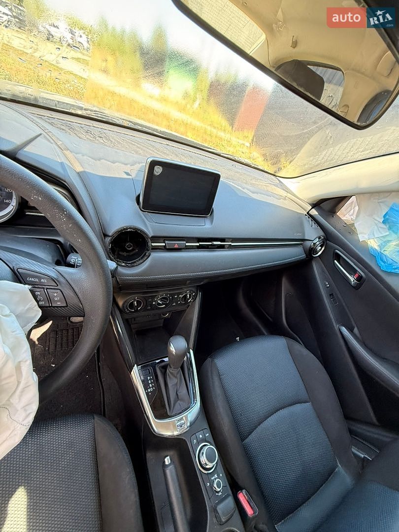 Toyota Yaris 2018 VIN 3MYDLBYV4JY328874 фото оголошення 27 з 45