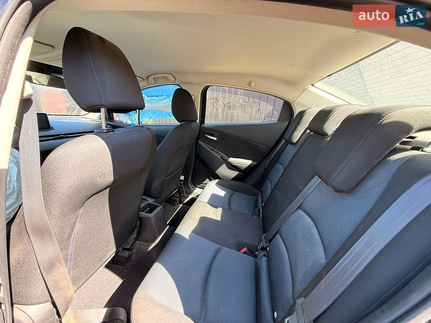 Toyota Yaris 2018 VIN 3MYDLBYV4JY328874 фото оголошення 34 з 45