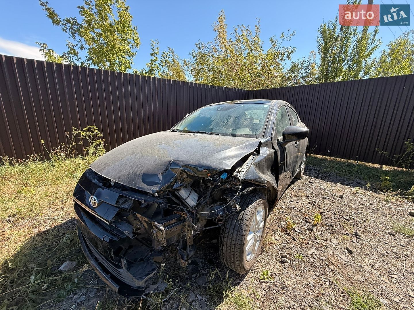 Toyota Yaris 2018 VIN 3MYDLBYV4JY328874 фото оголошення 40 з 45