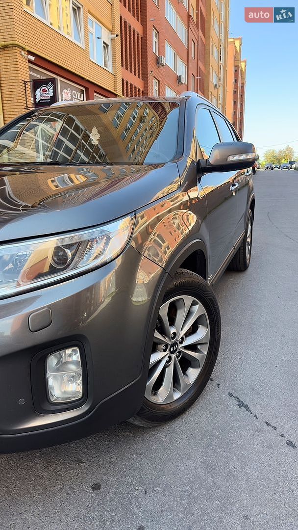 Kia Sorento 2013 VIN KNAKU814DE5443606 фото оголошення 2 з 22