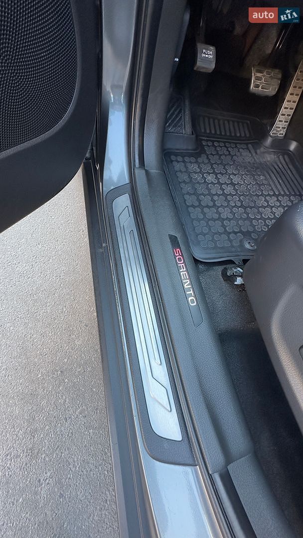 Kia Sorento 2013 VIN KNAKU814DE5443606 фото оголошення 17 з 22