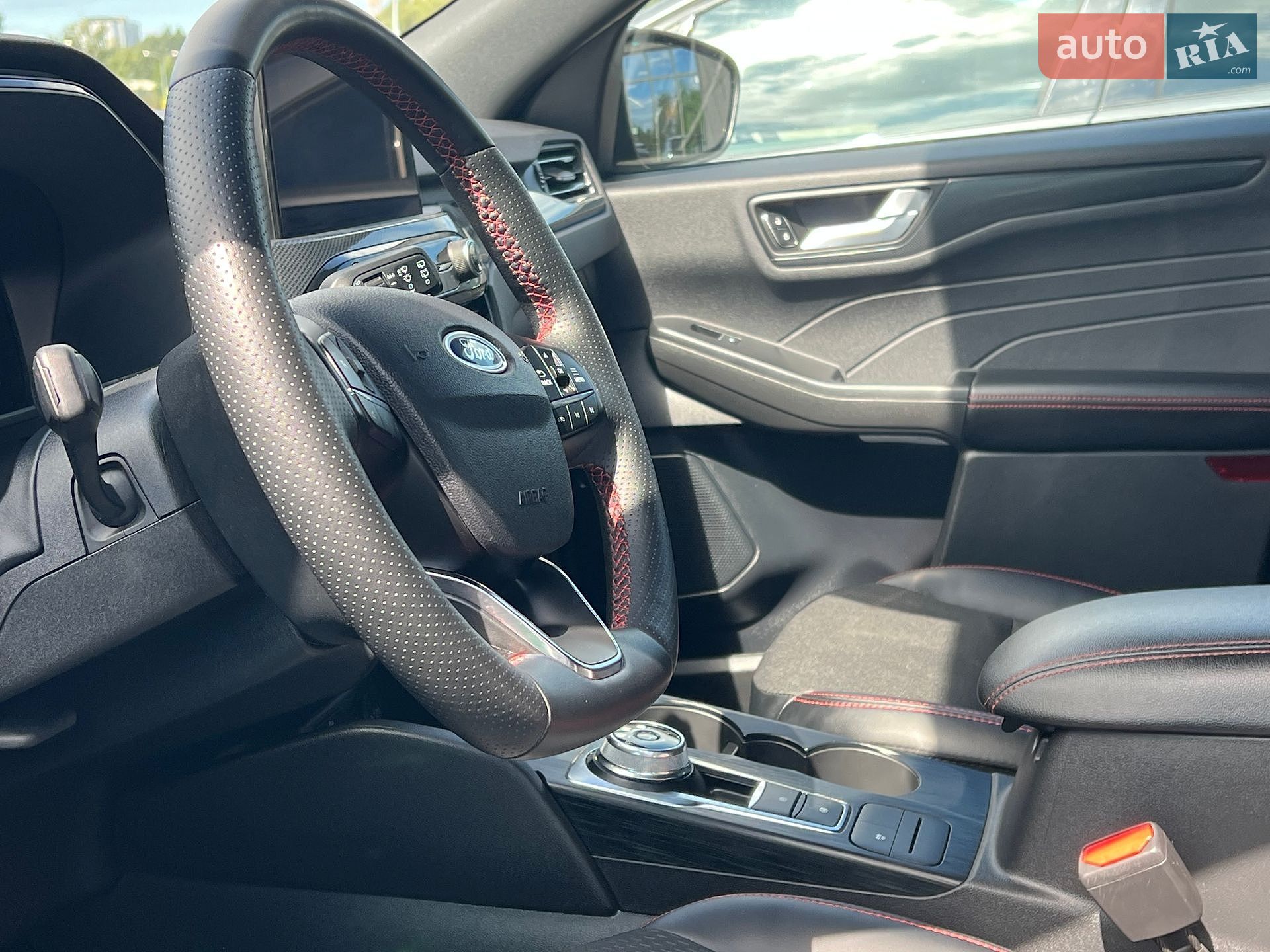 Ford Escape 2025 VIN 1FMCU0MZ7SUB45389 фото оголошення 17 з 18
