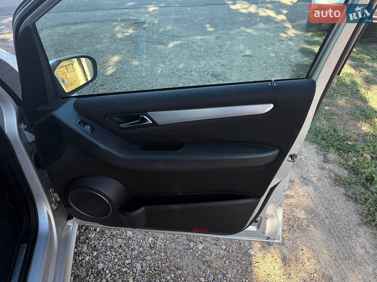 Mercedes-Benz B-Class 2005 VIN WDD2452071J052345 фото оголошення 9 з 15