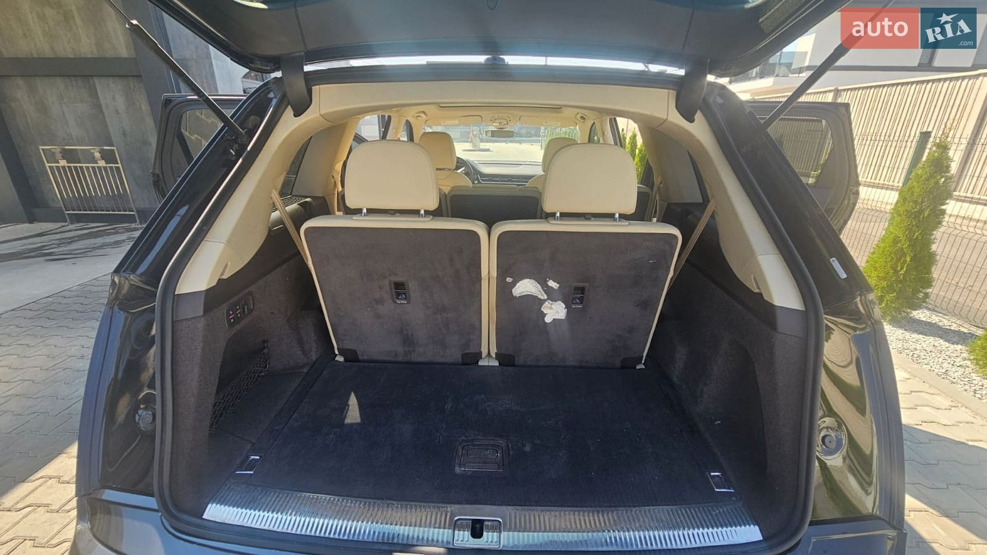 Audi Q7 2018 VIN WA1LAAF79KD009967 фото оголошення 22 з 42