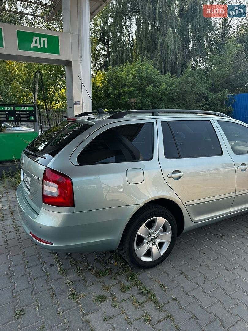 Skoda Octavia 2009 VIN TMBKK61Z992043319 фото оголошення 8 з 30