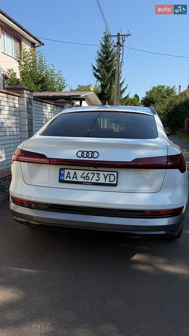 Audi e-tron Sportback 2022 VIN WAUZZZGE6NB024363 фото оголошення 3 з 6