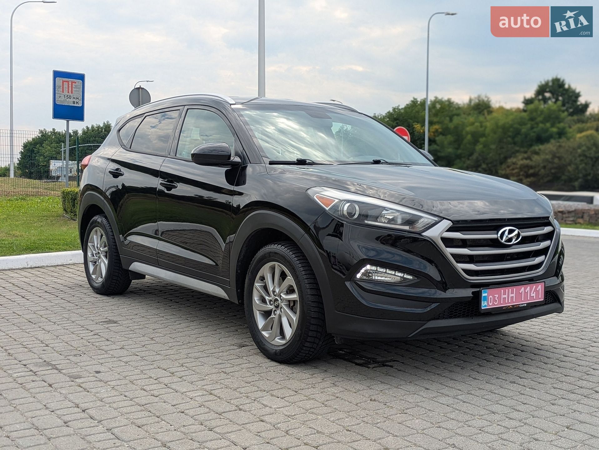 Hyundai Tucson 2018 VIN KM8J3CA49JU633892 фото оголошення 4 з 35