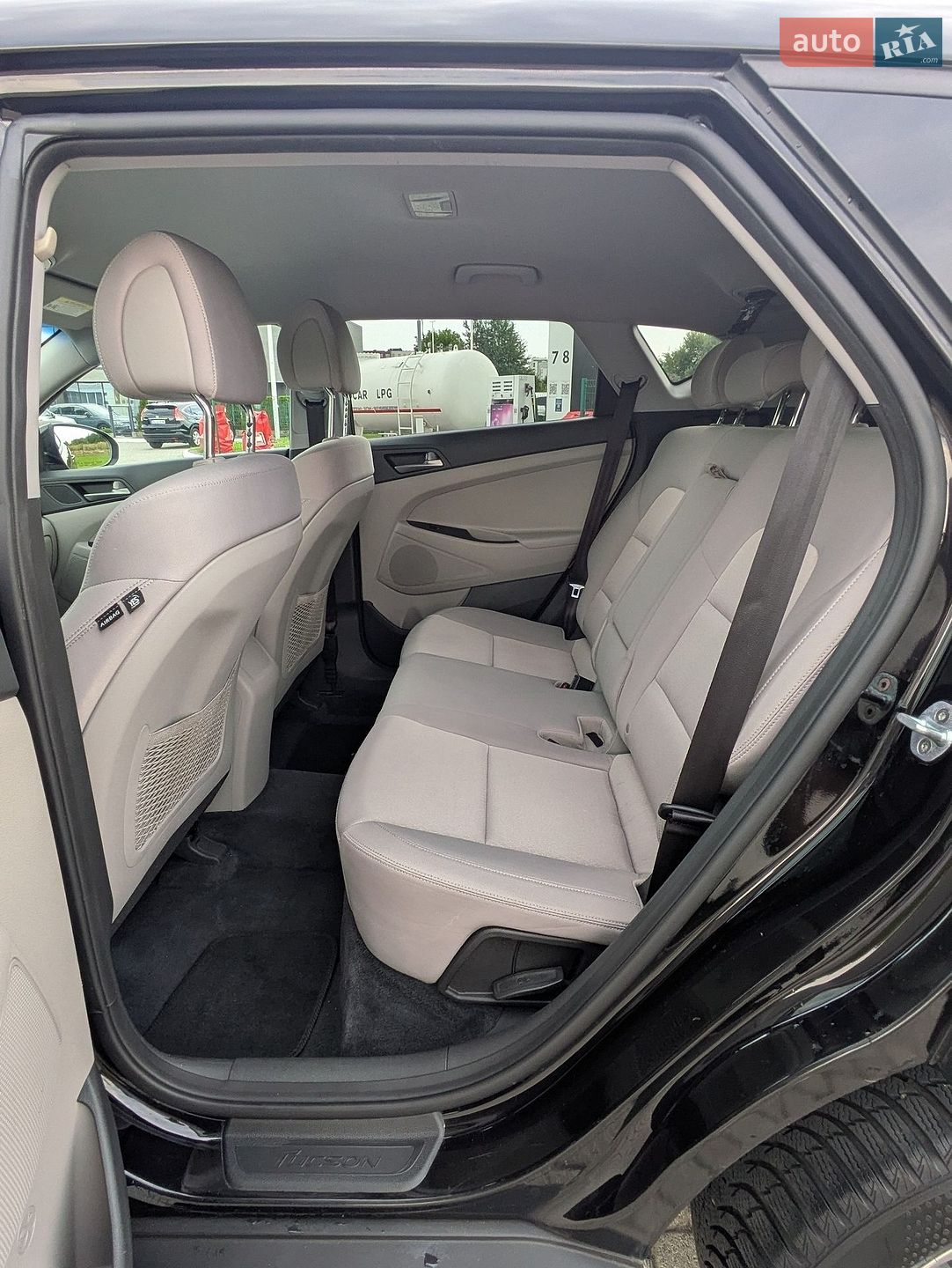 Hyundai Tucson 2018 VIN KM8J3CA49JU633892 фото оголошення 26 з 35