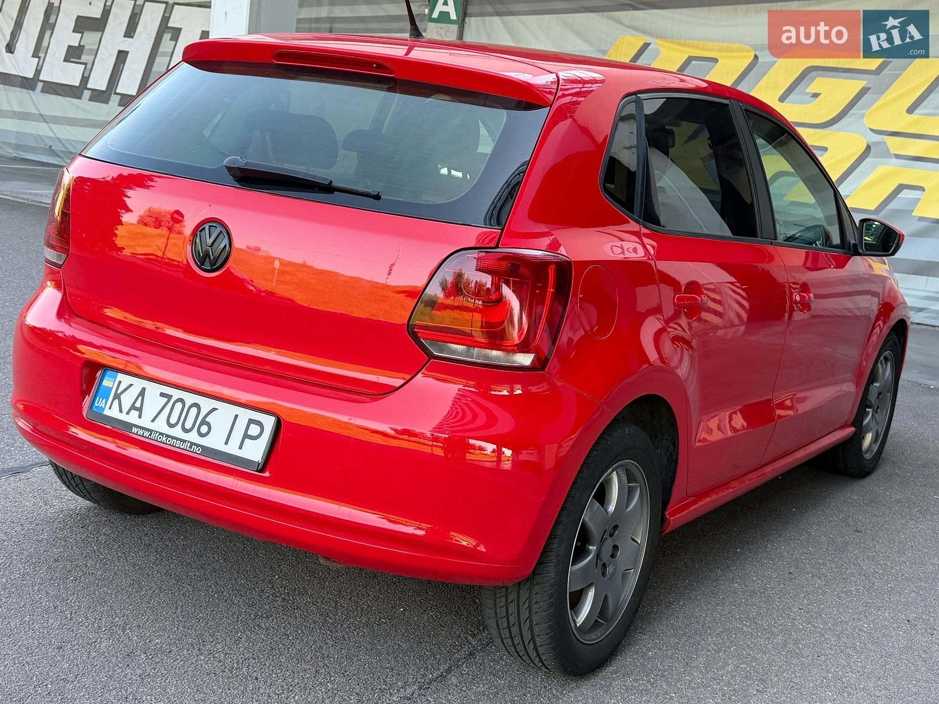 Volkswagen Polo 2011 VIN WVWZZZ6RZBY070828 фото оголошення 2 з 52