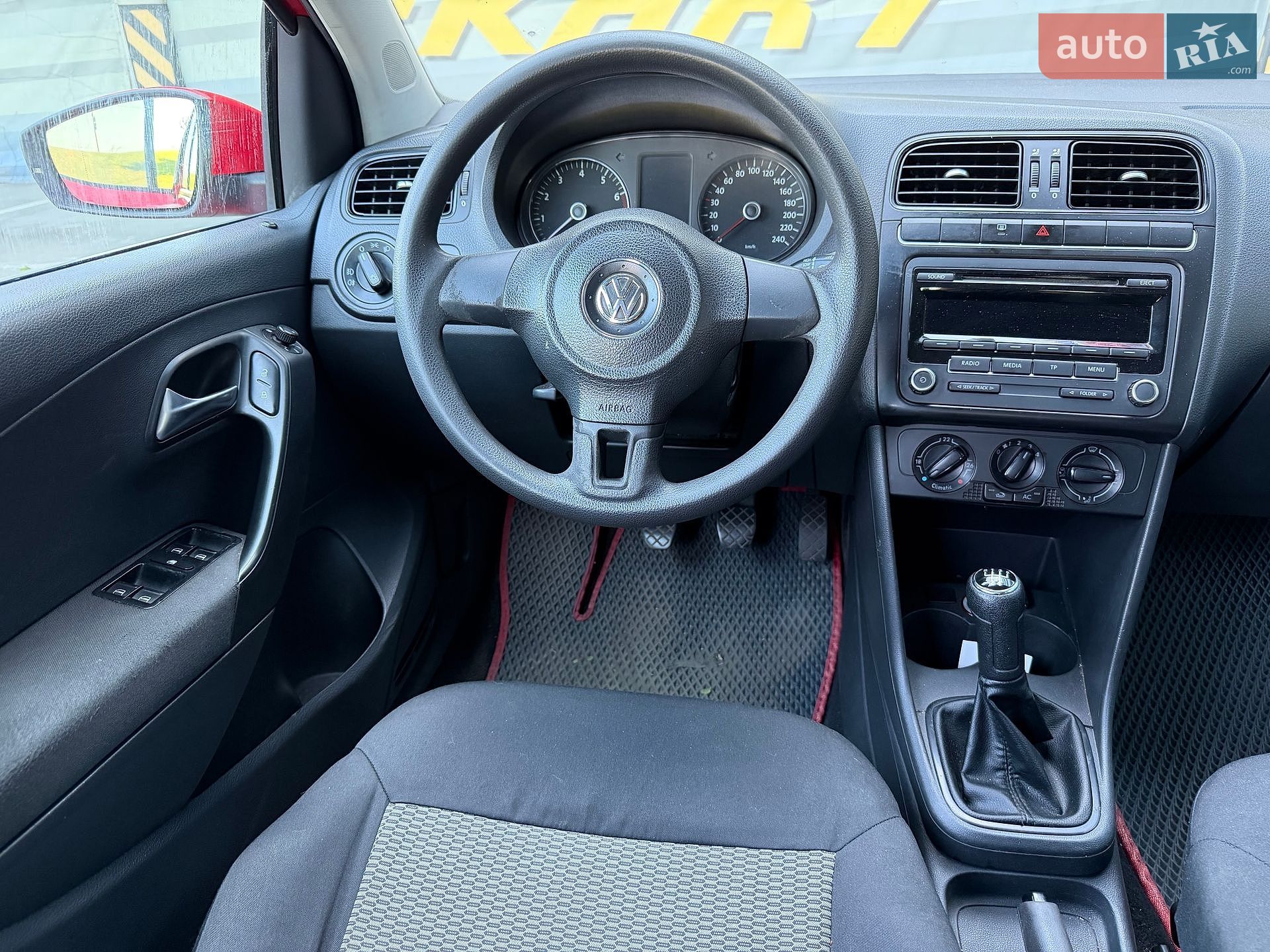 Volkswagen Polo 2011 VIN WVWZZZ6RZBY070828 фото оголошення 36 з 52