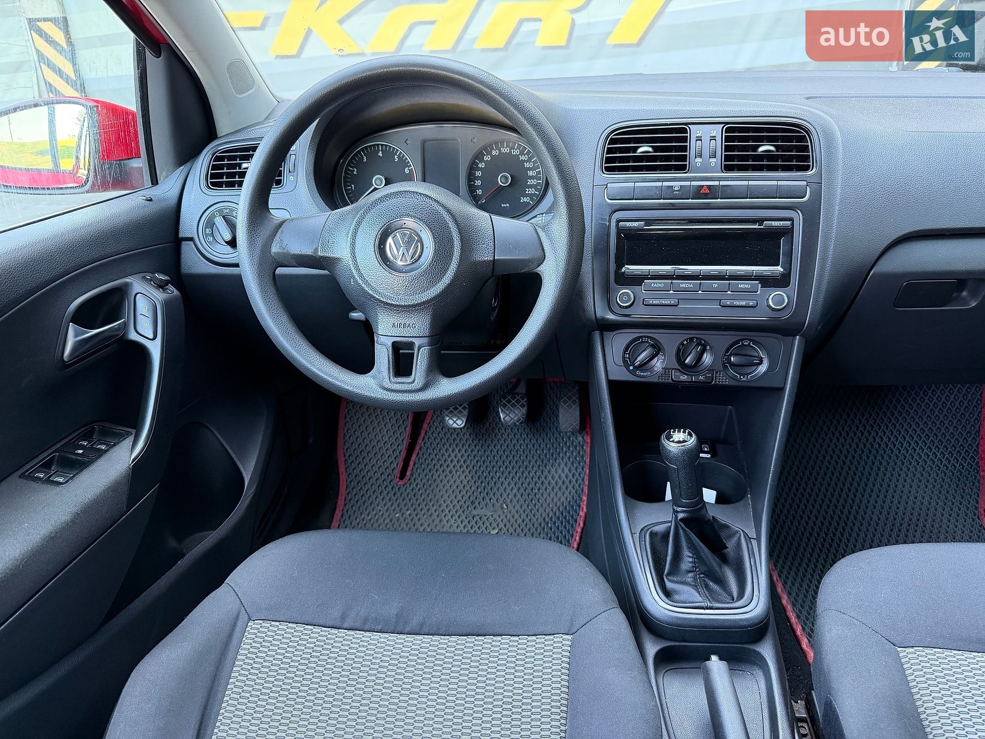 Volkswagen Polo 2011 VIN WVWZZZ6RZBY070828 фото оголошення 40 з 52