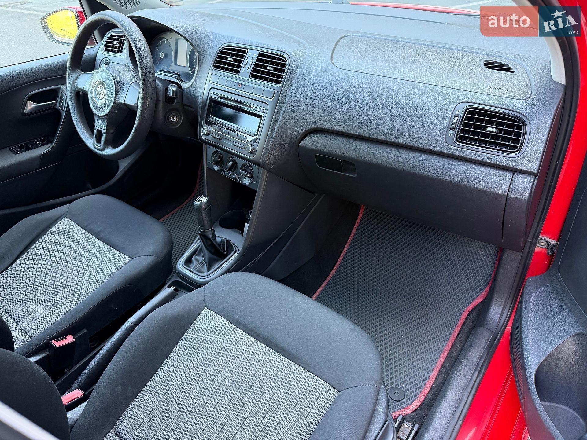 Volkswagen Polo 2011 VIN WVWZZZ6RZBY070828 фото оголошення 49 з 52