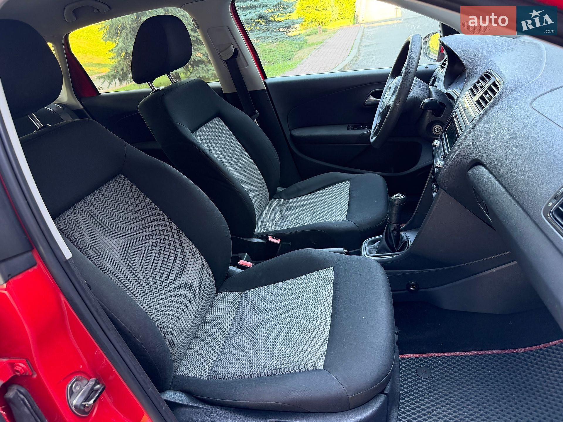 Volkswagen Polo 2011 VIN WVWZZZ6RZBY070828 фото оголошення 50 з 52