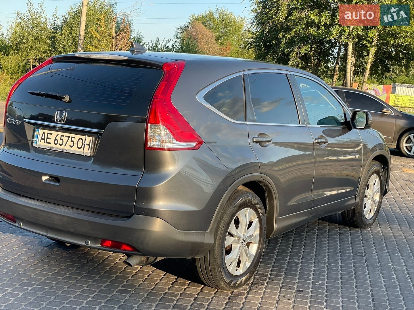 Honda CR-V 2015 VIN SHSRE6870EU015799 фото оголошення 3 з 14