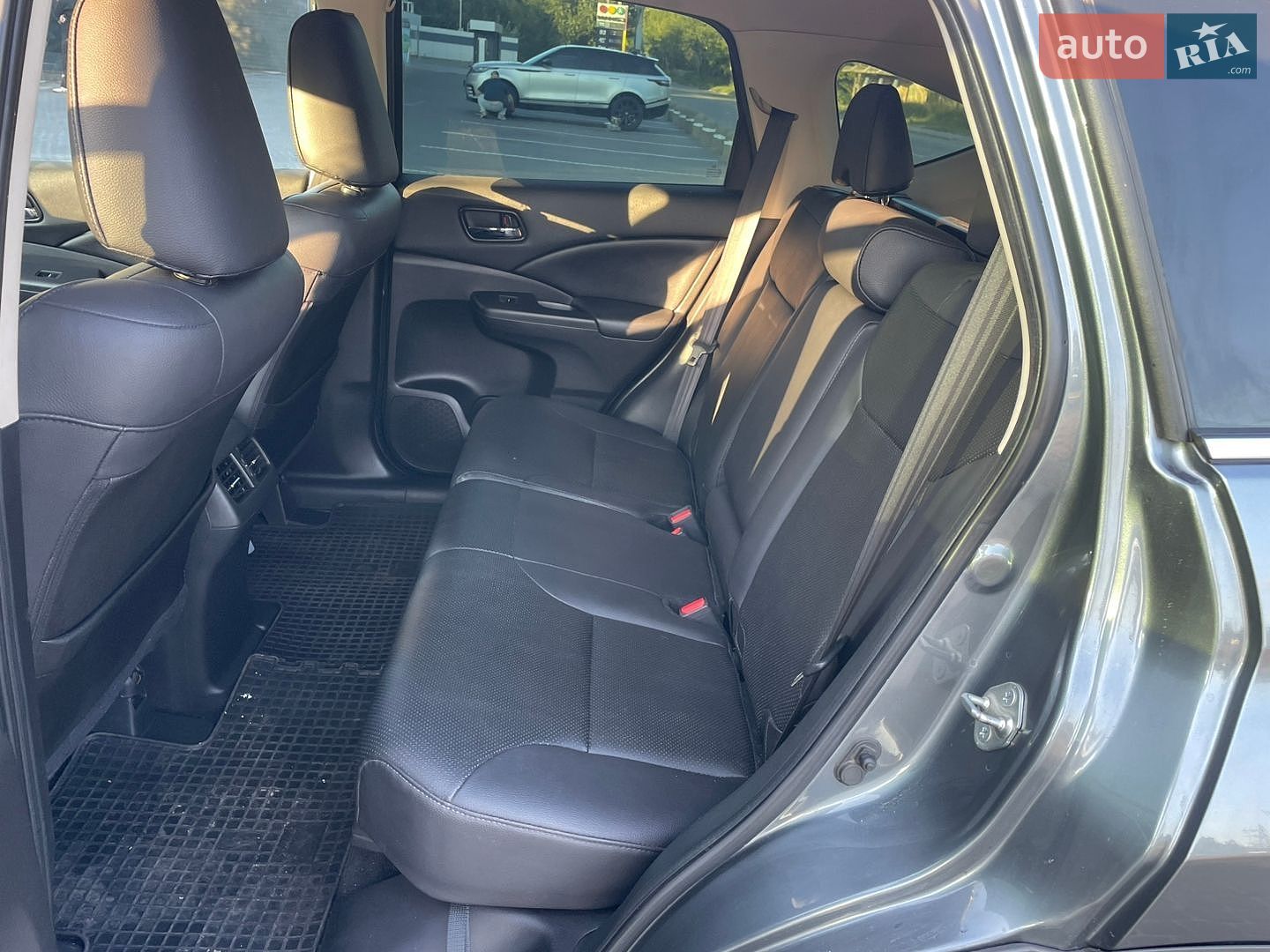 Honda CR-V 2015 VIN SHSRE6870EU015799 фото оголошення 9 з 14