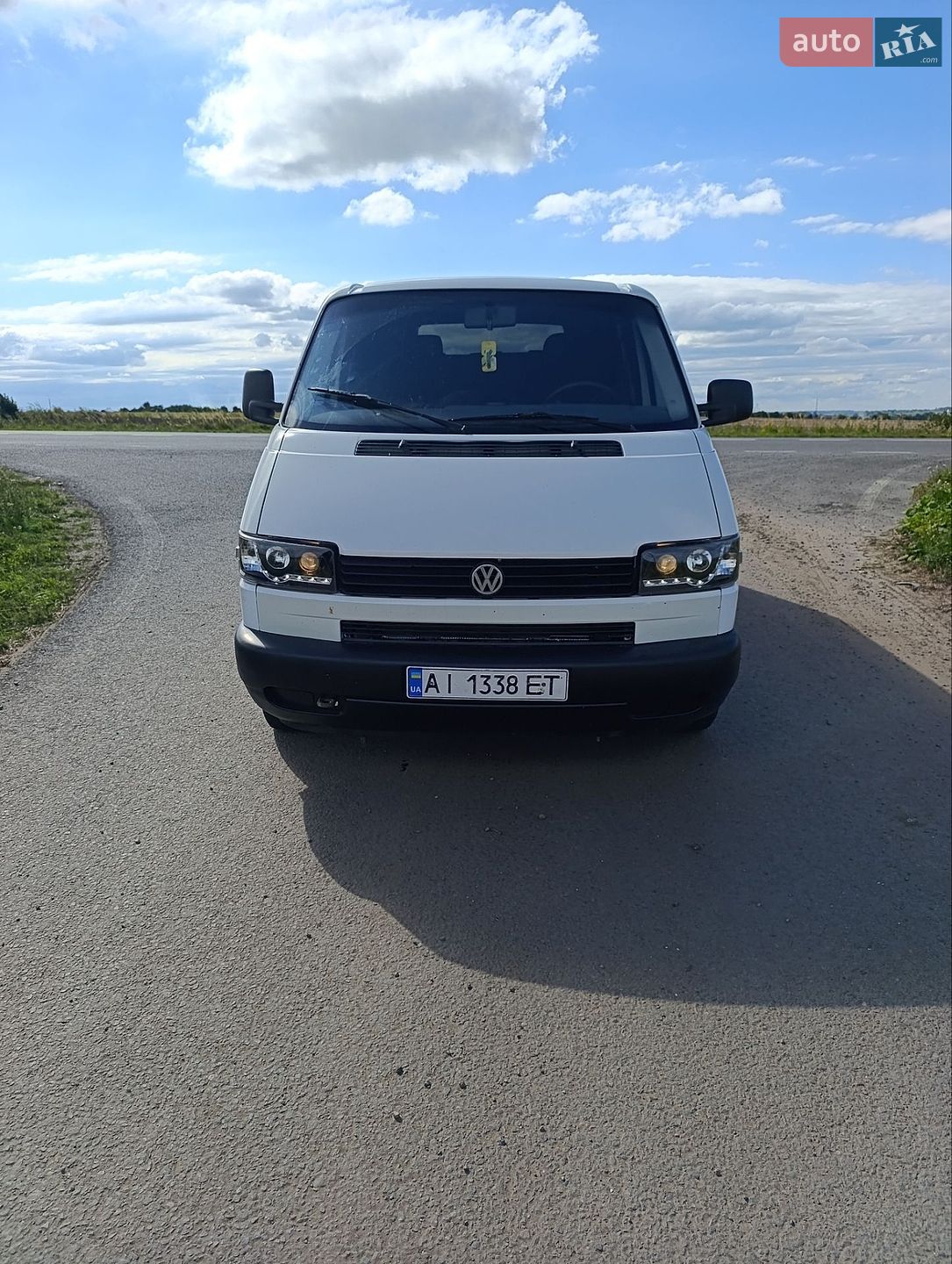 Volkswagen Caravelle 2003 VIN WV1ZZZ70Z3X064323 фото оголошення 33 з 64